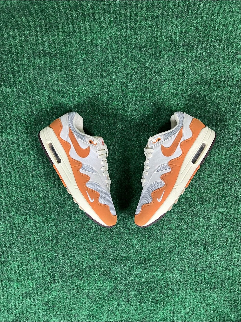 Nike Air Max 1 Patta Waves Monarch DH1348-001
Size 10